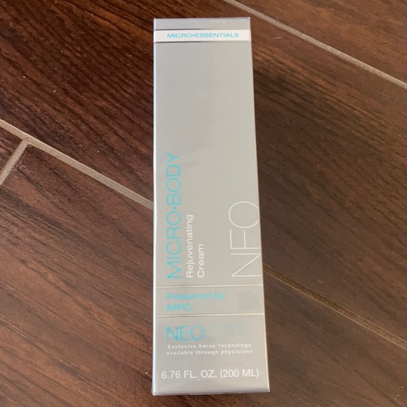 NeoCutis Micro-Body Rejuvenating Cream - Picture 1 of 1